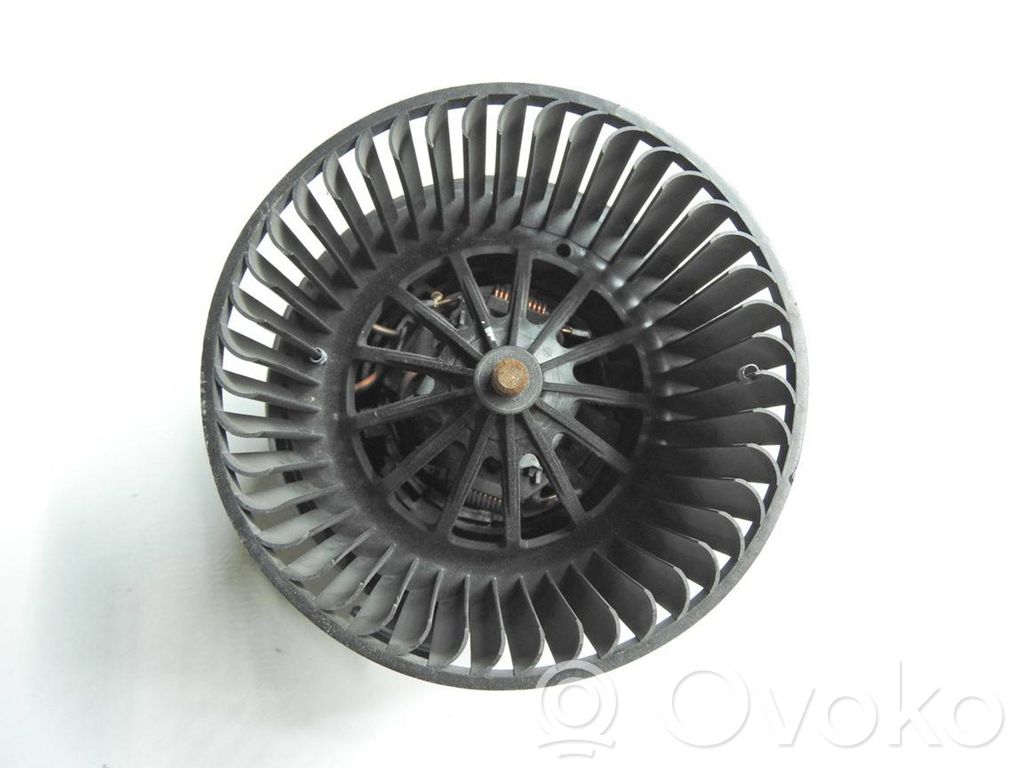 Citroen DS3 Mazā radiatora ventilators 