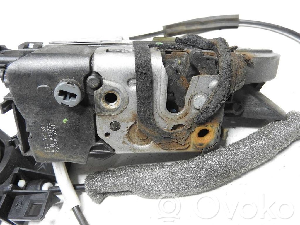 Citroen C5 Priekšpusē slēdzene 