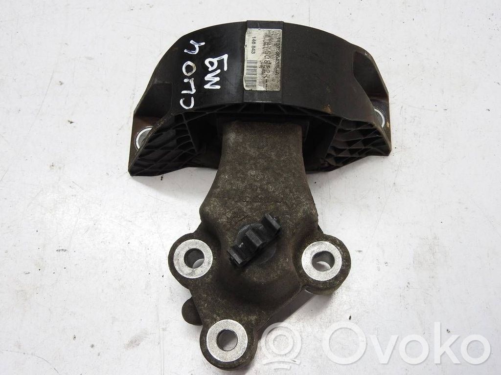 Renault Clio IV Engine mount bracket 