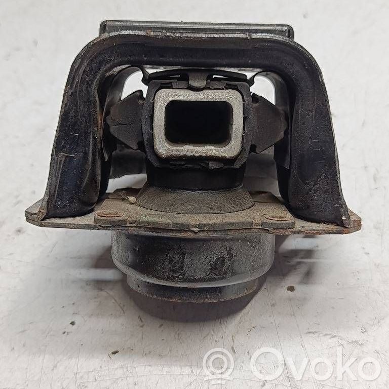 Citroen DS4 Engine mount bracket 