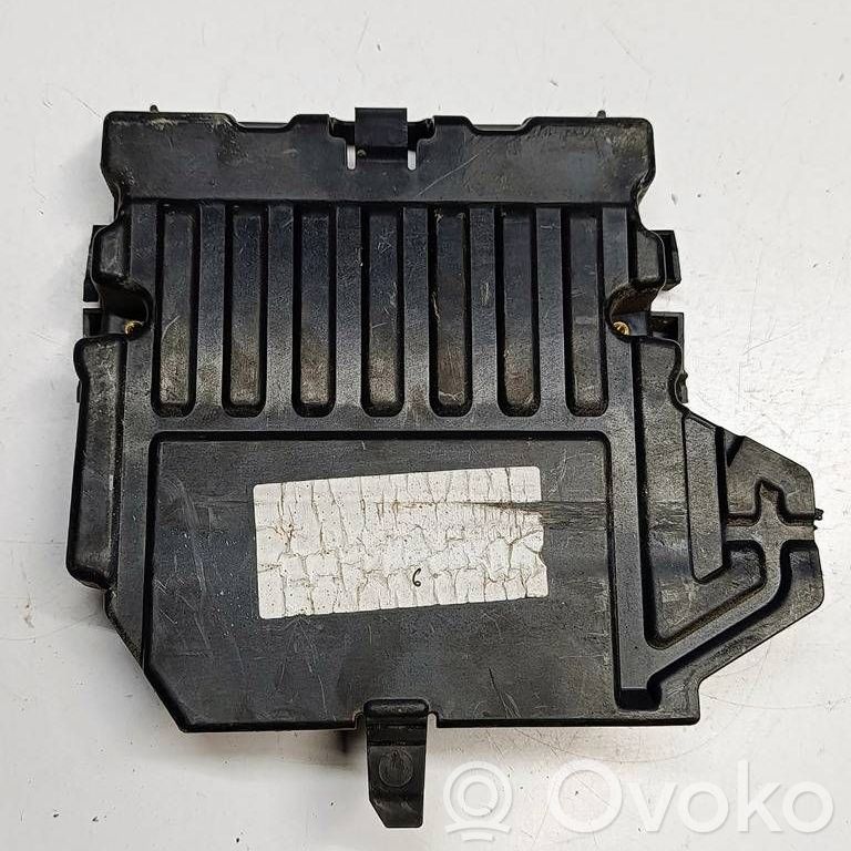 Citroen DS3 Other engine bay part 