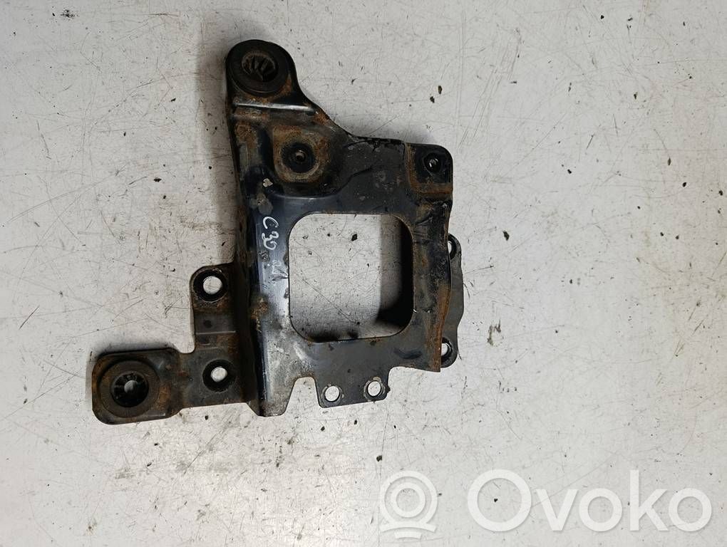 Volvo C30 Battery box tray 