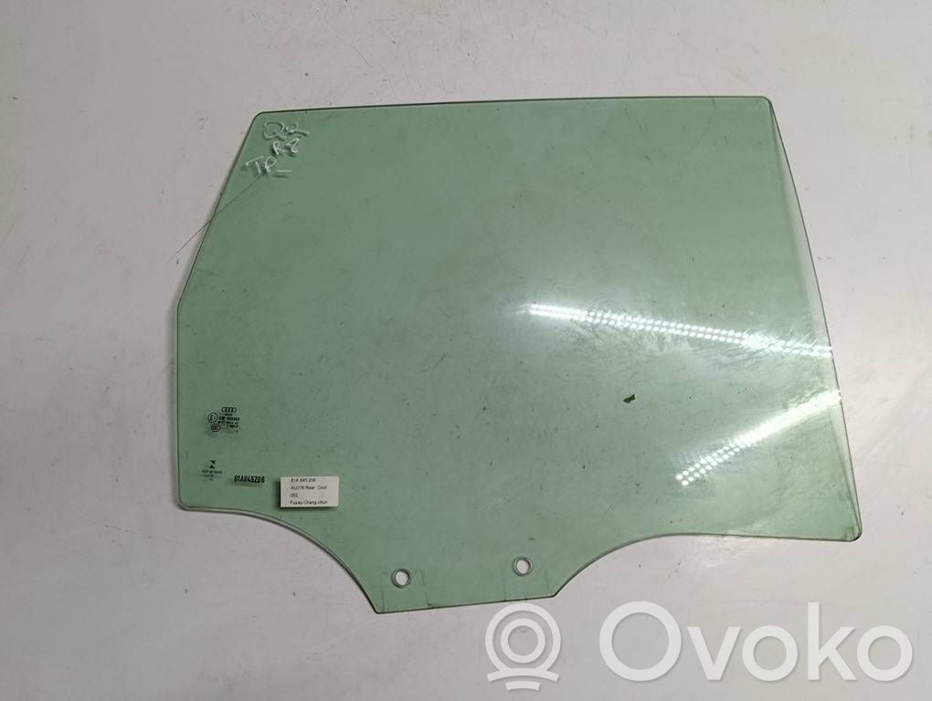 Audi Q2 - Rear door window glass 