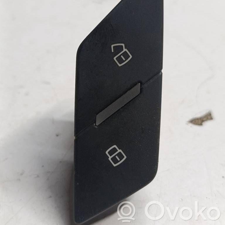 Audi Q2 - Central locking switch button 