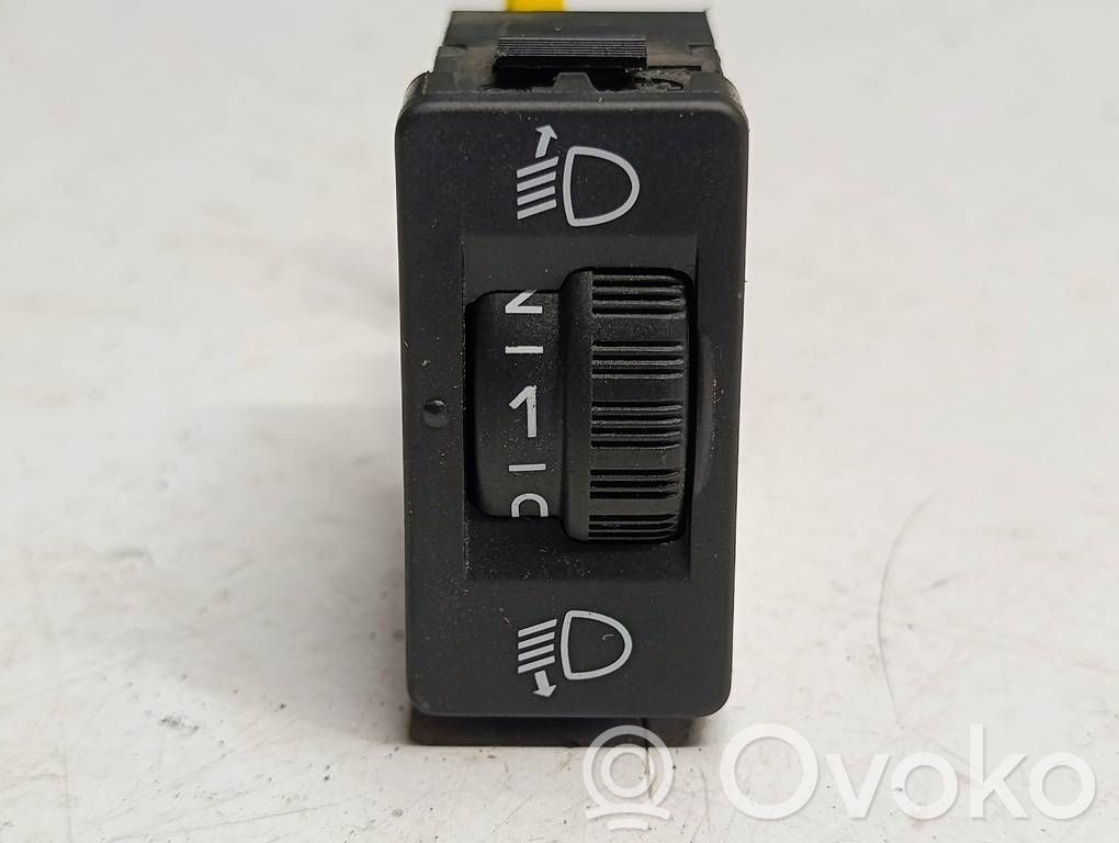DS Automobiles 3 Headlight level height control switch 