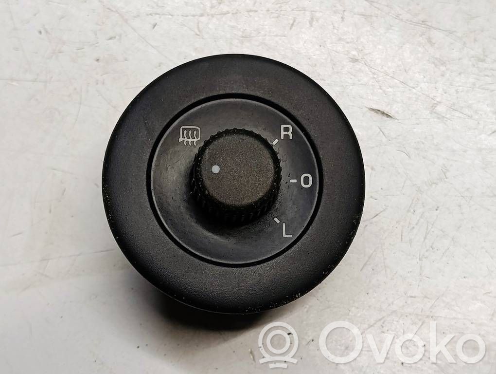 Volkswagen Scirocco Wing mirror switch 