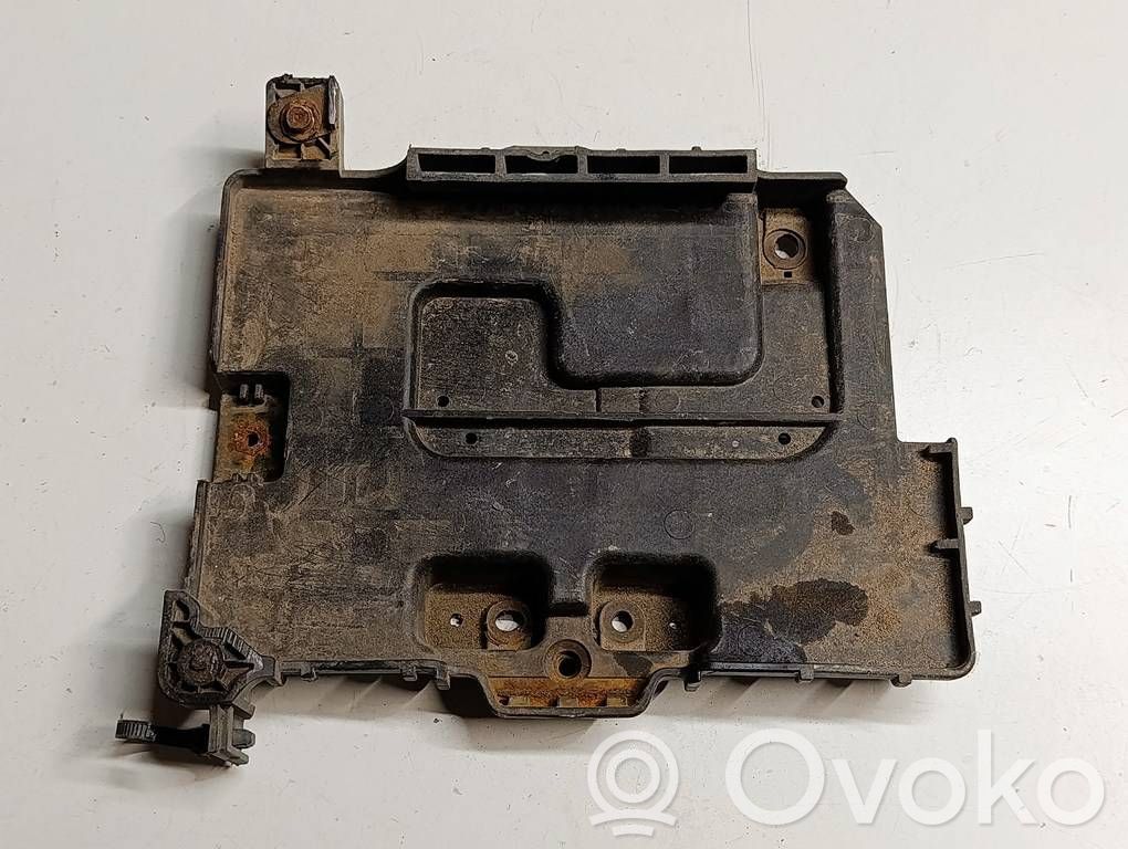 Hyundai i30 Battery tray 