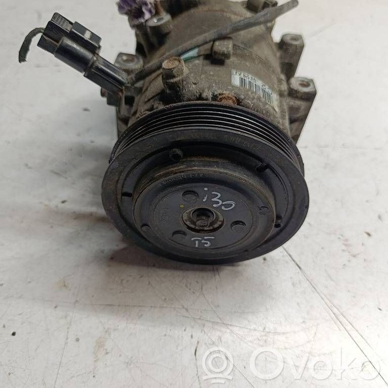 Hyundai i30 Compressore aria condizionata (A/C) (pompa) 