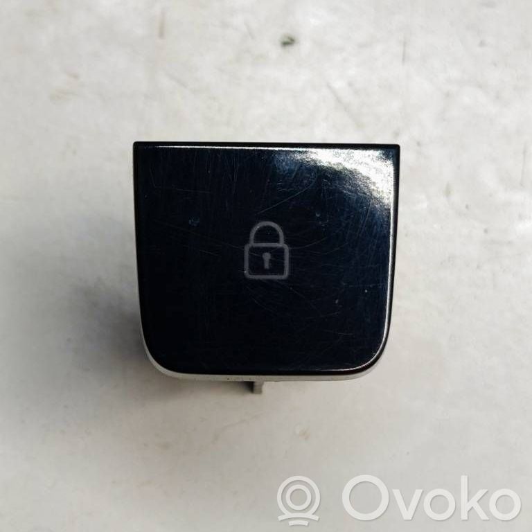 Renault Kadjar Central locking switch button 