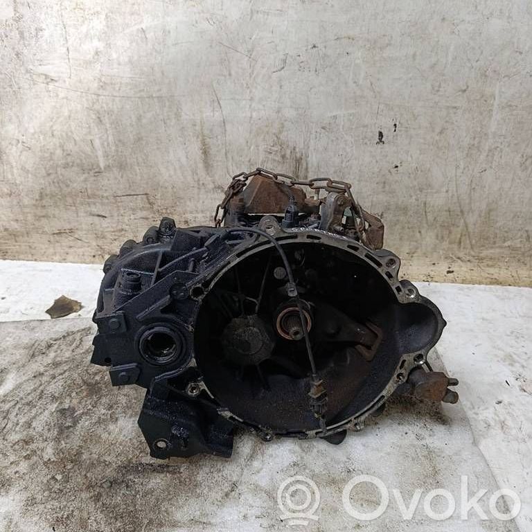 Mechaninė 6 pavarų dėžė   WAJ6KT8