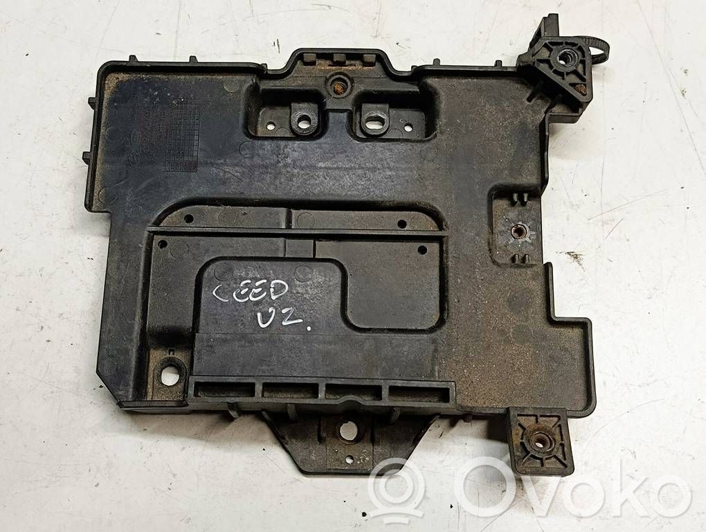 Akun alusta   37150A2000U2,37150A2000