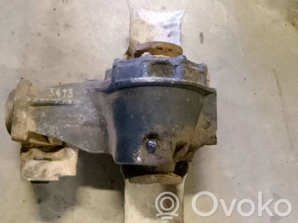 Volkswagen PASSAT B5 Rear differential 