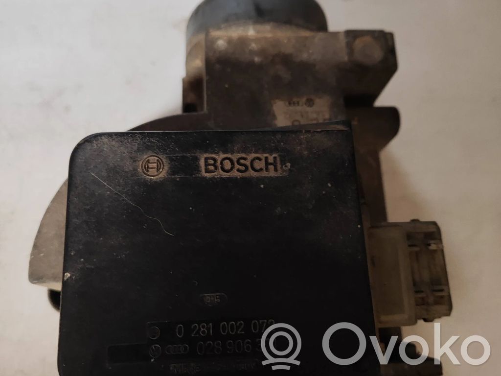Audi 80 90 S2 B4 Mass air flow meter 