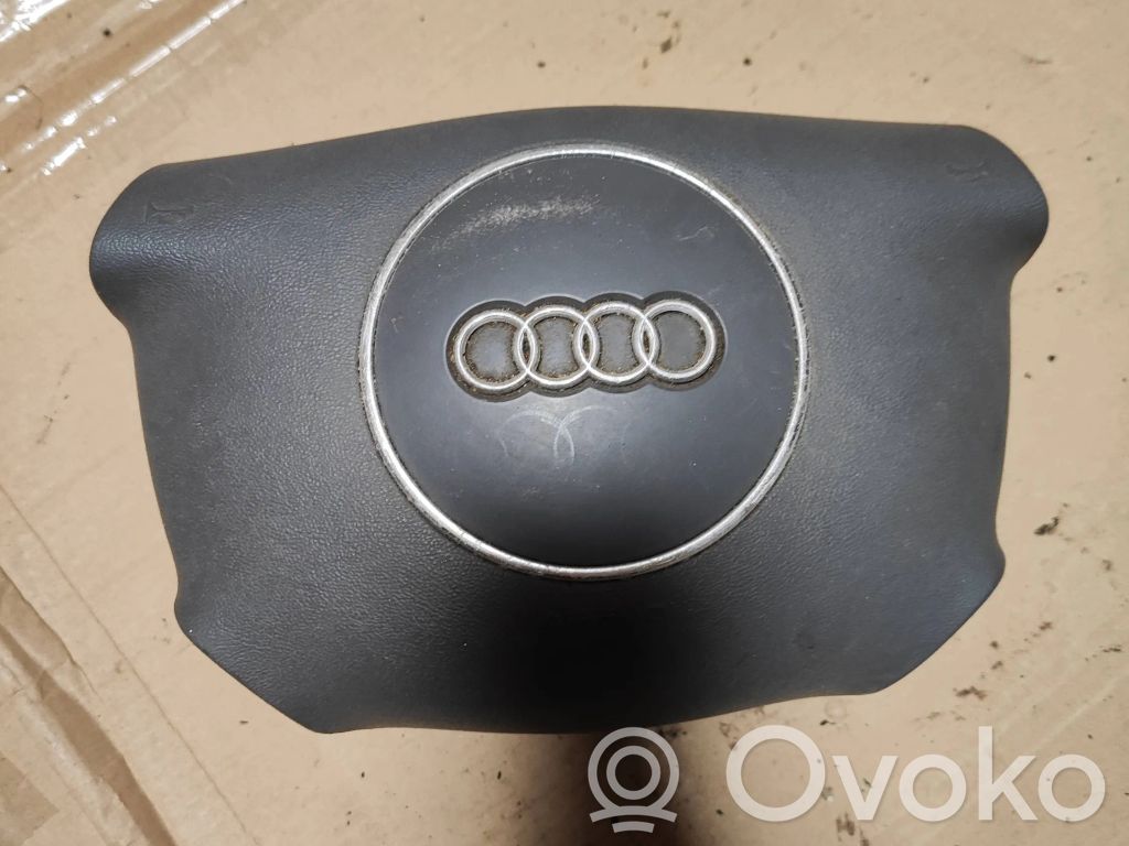 Audi A4 S4 B6 8E 8H Vairo oro pagalvė 