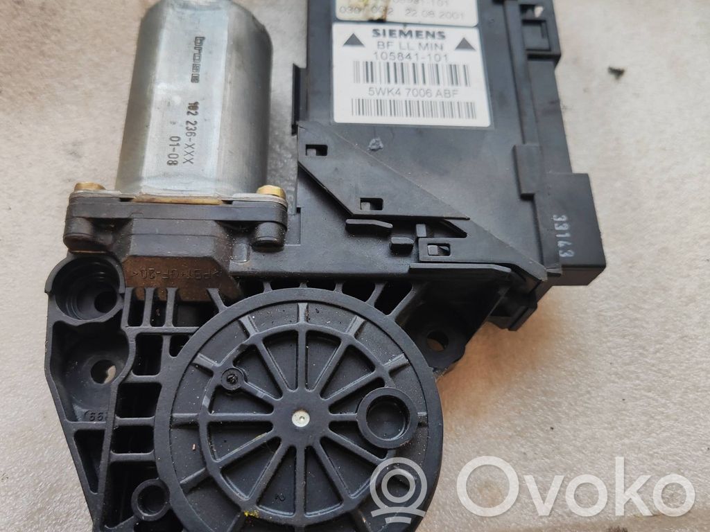 Audi A4 S4 B6 8E 8H Silnik regulatora szyby drzwi przednich 
