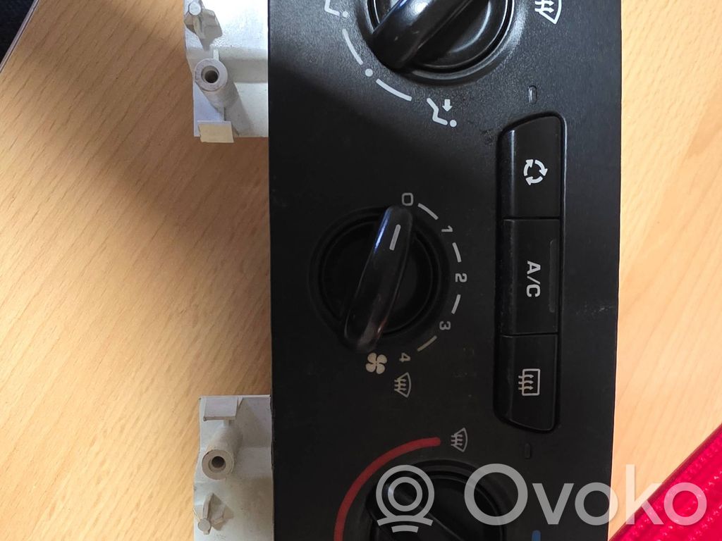 Citroen C4 I Climate control unit 