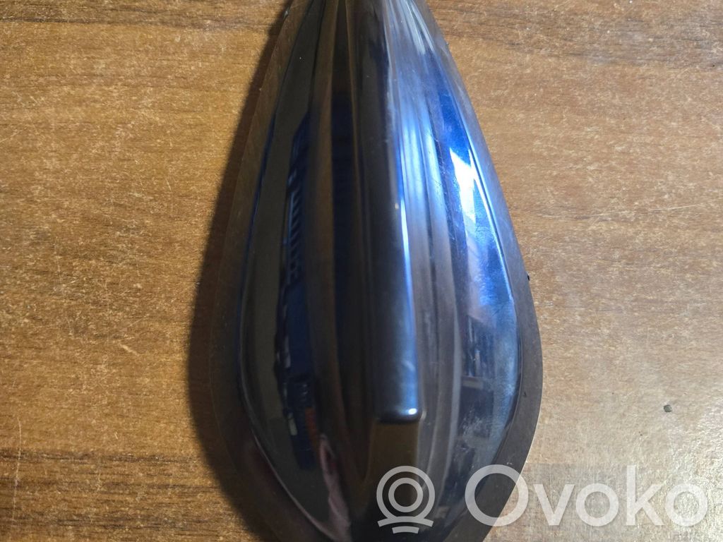 BMW X5 F15 GPS-pystyantenni 
