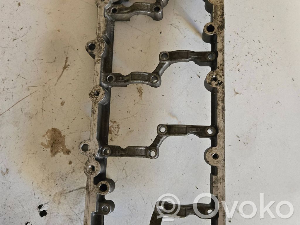 Camshaft holder   059285