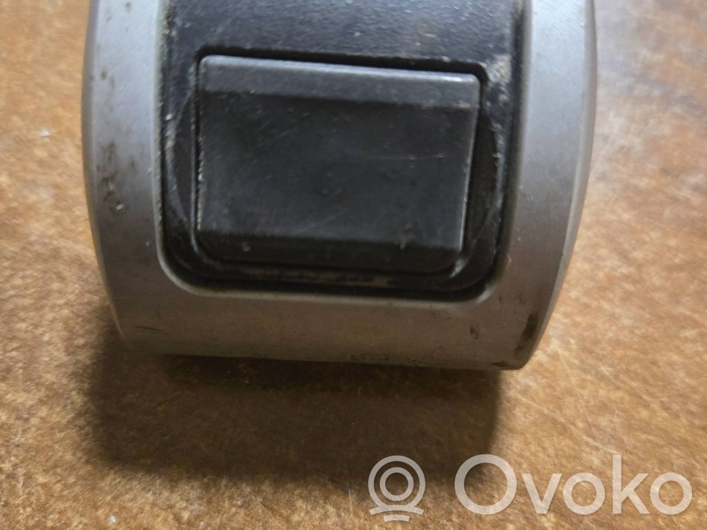 Audi A6 S6 C6 4F Tie down hook / loop 