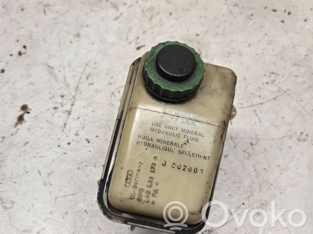 Audi A6 S6 C4 4A Ohjaustehostimen nestesäiliö 