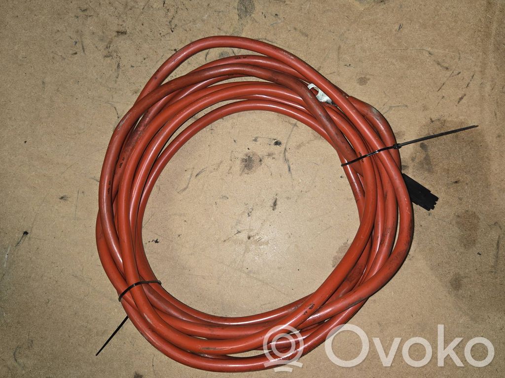 BMW X3 F25 Pluskabel Batterie 