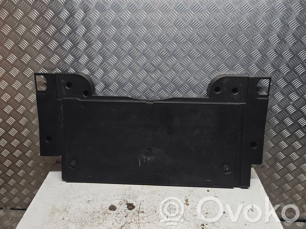 Audi A4 S4 B9 Bagažinės grindys 