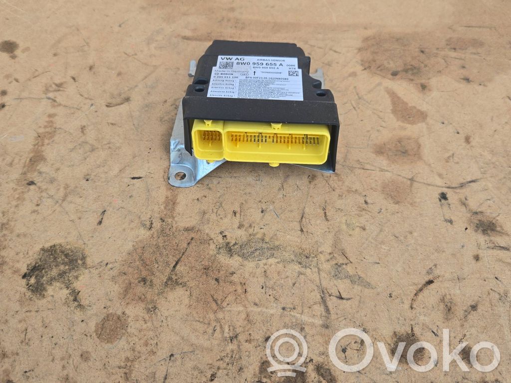 Audi A4 S4 B9 Airbag control unit/module 