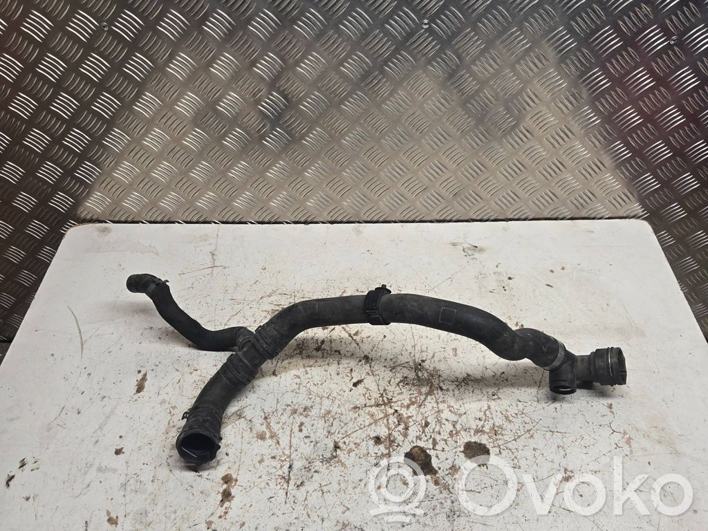 Audi A4 S4 B9 Engine coolant pipe/hose 