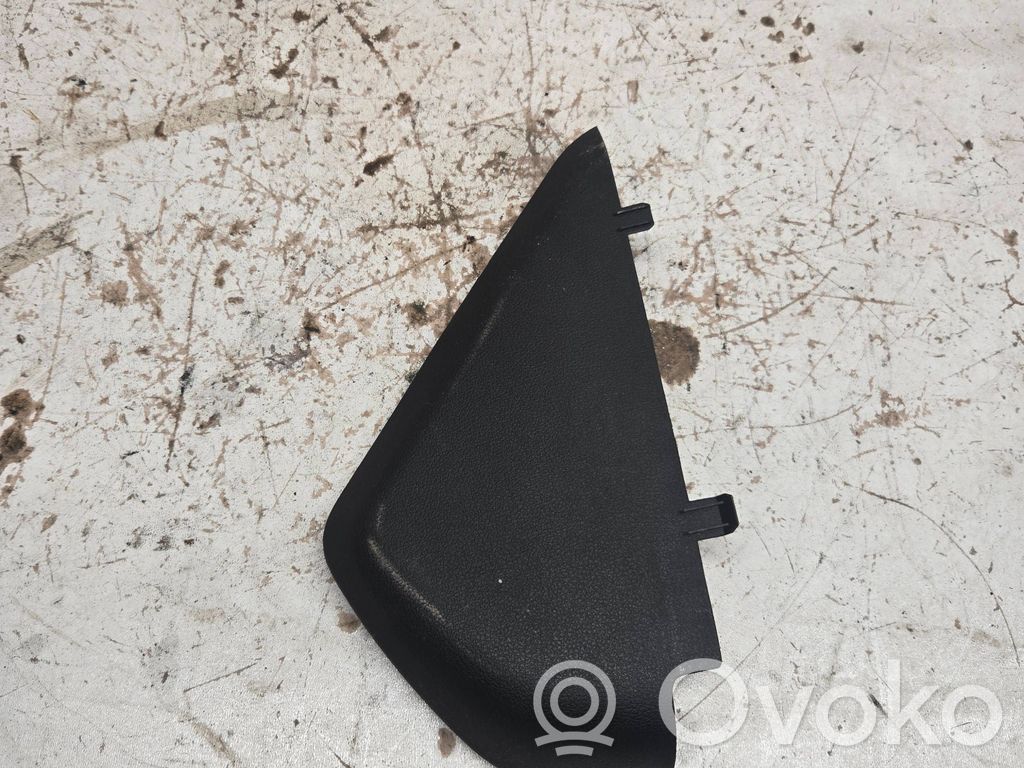 Boczny element deski rozdzielczej   8W0857085