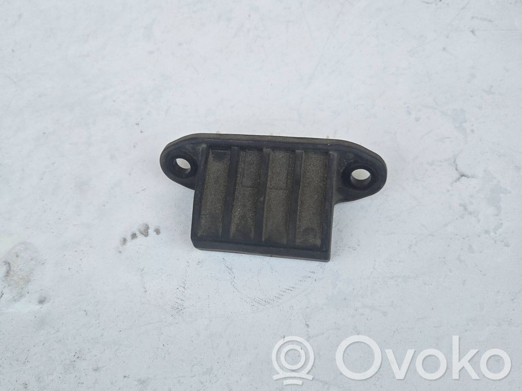 Toyota RAV 4 (XA40) Tailgate opening switch 