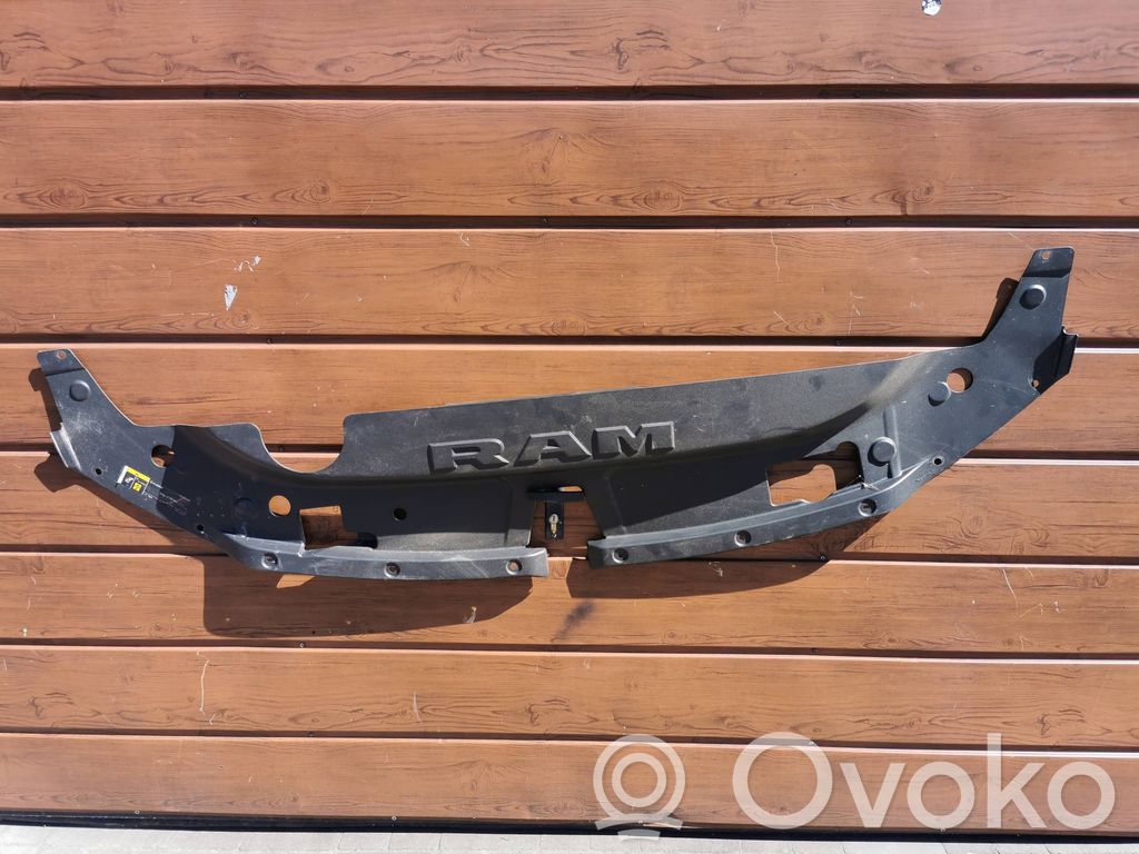 Dodge RAM Osłona chłodnicy 