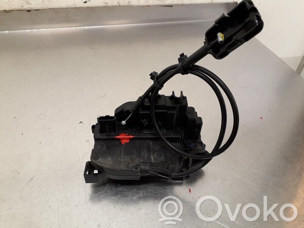 Renault Clio III Etuoven lukko 