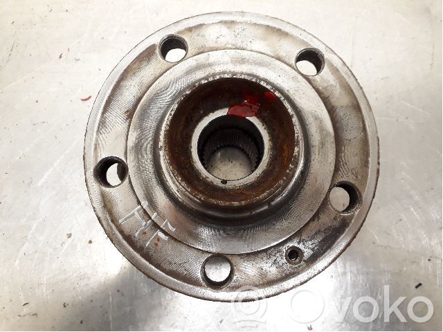 Volkswagen Golf VII Front wheel hub spindle knuckle 