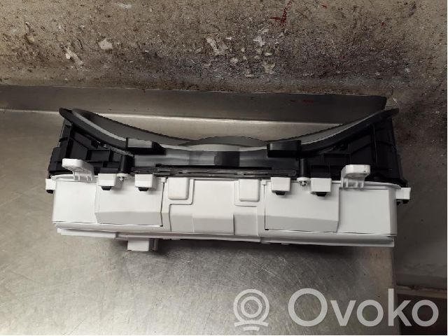 Volvo V40 Geschwindigkeitsmesser Cockpit