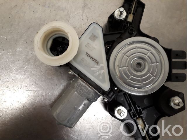 Toyota Corolla E210 E21 Alzacristalli della portiera anteriore con motorino 