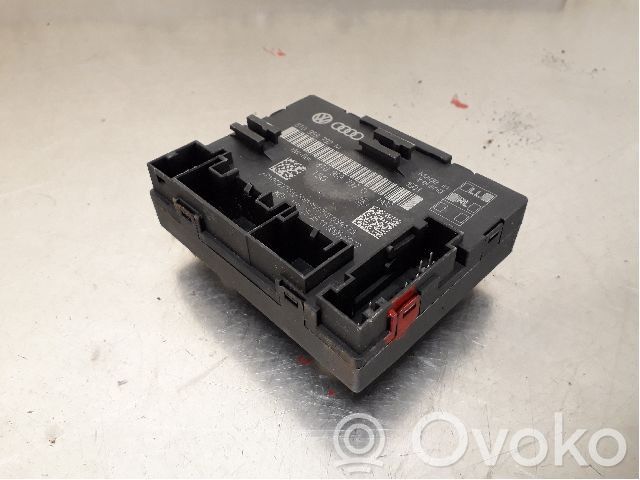 Audi A5 8T 8F Oven ohjainlaite/moduuli 