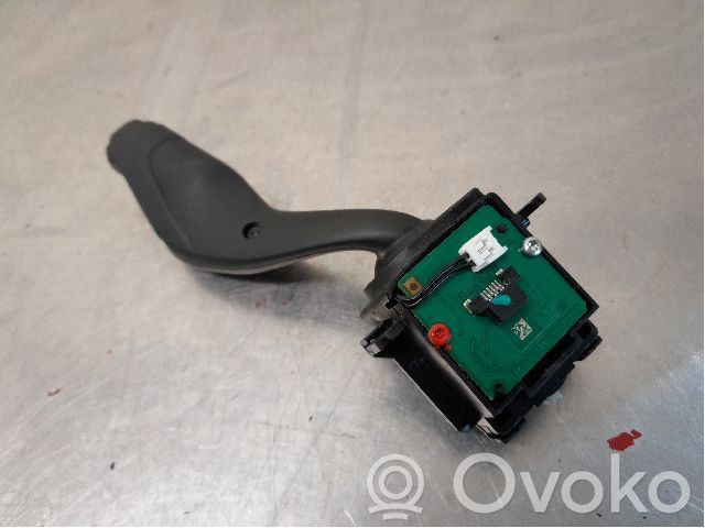 Ford Mondeo MK V Suuntavilkun vipu 