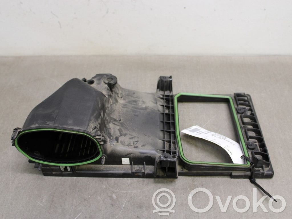 Mercedes-Benz E W213 Boîtier de filtre à air 