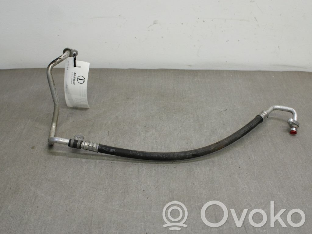 Renault Clio IV Air conditioning (A/C) pipe/hose 