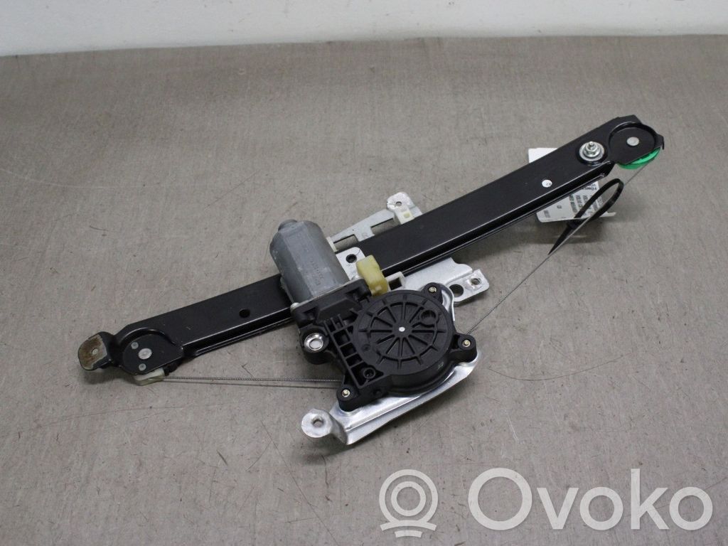 Volvo XC70 Asa reguladora de la puerta trasera