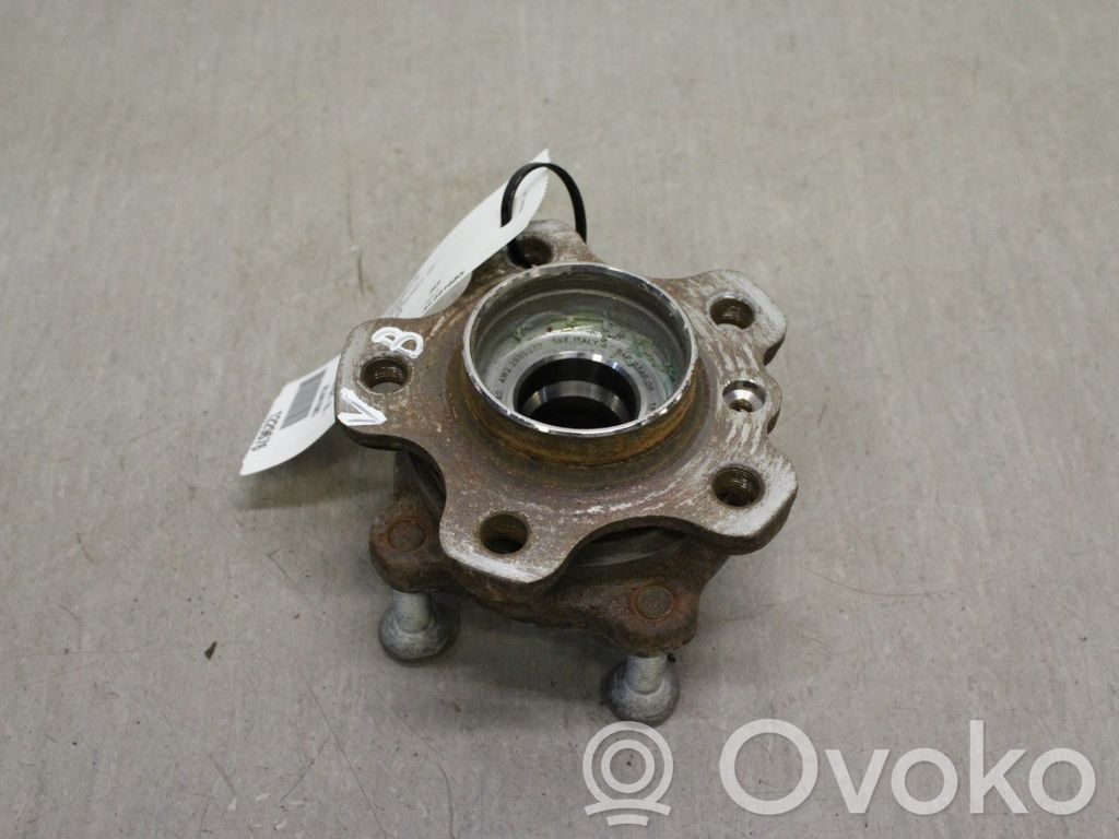 BMW 3 G20 G21 Rear wheel bearing hub 