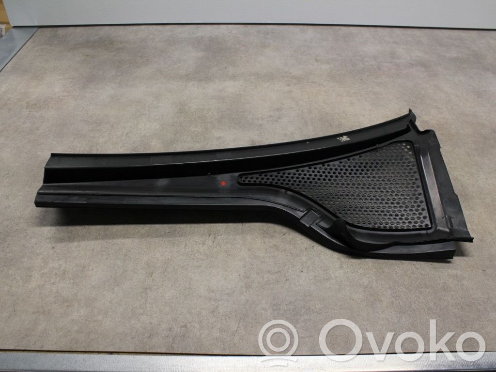 Volkswagen Golf VII Moldura del limpia 