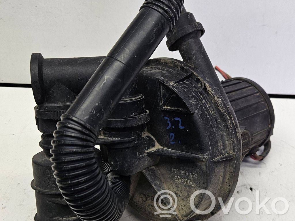 Pompa powietrza wtórnego   0229592534CAR,022959253