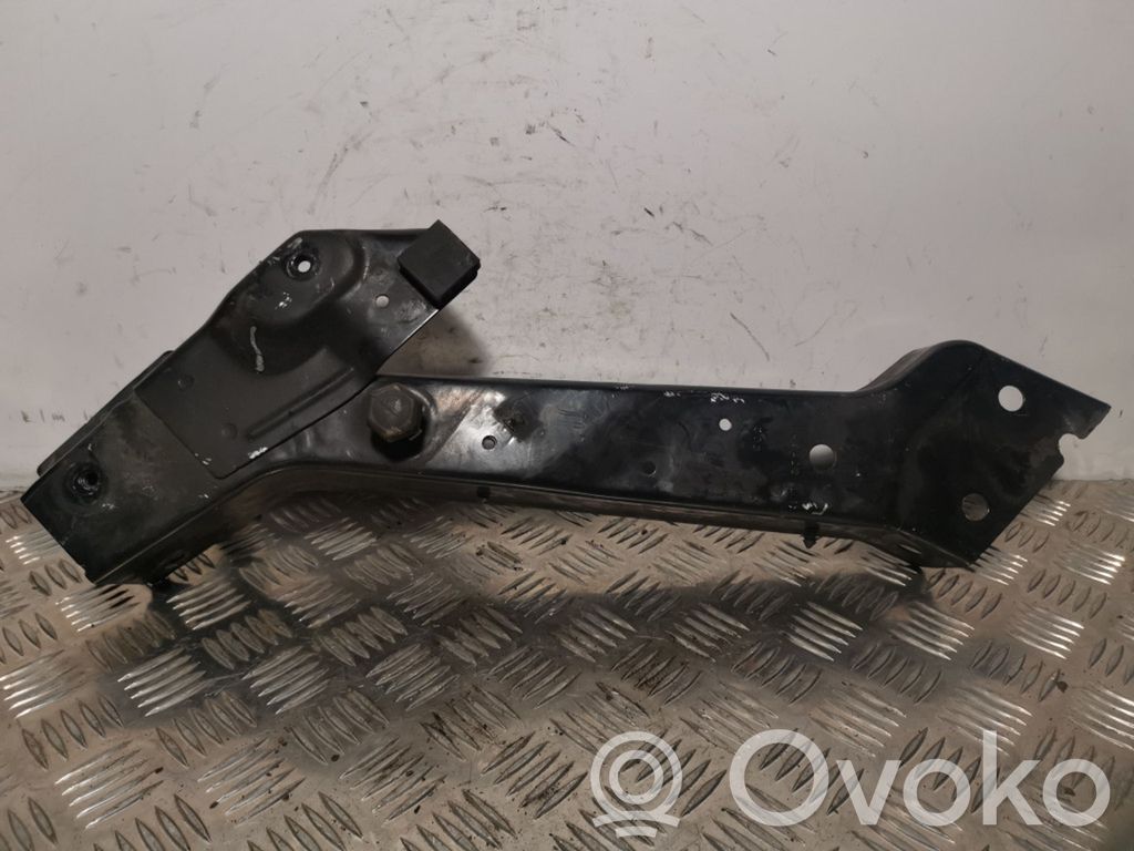 Jeep Grand Cherokee Traverse, support de radiateur latéral 