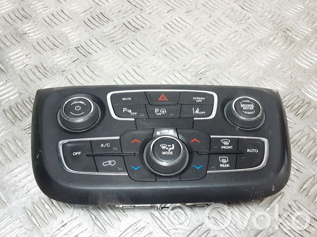 Jeep Compass Climate control unit 