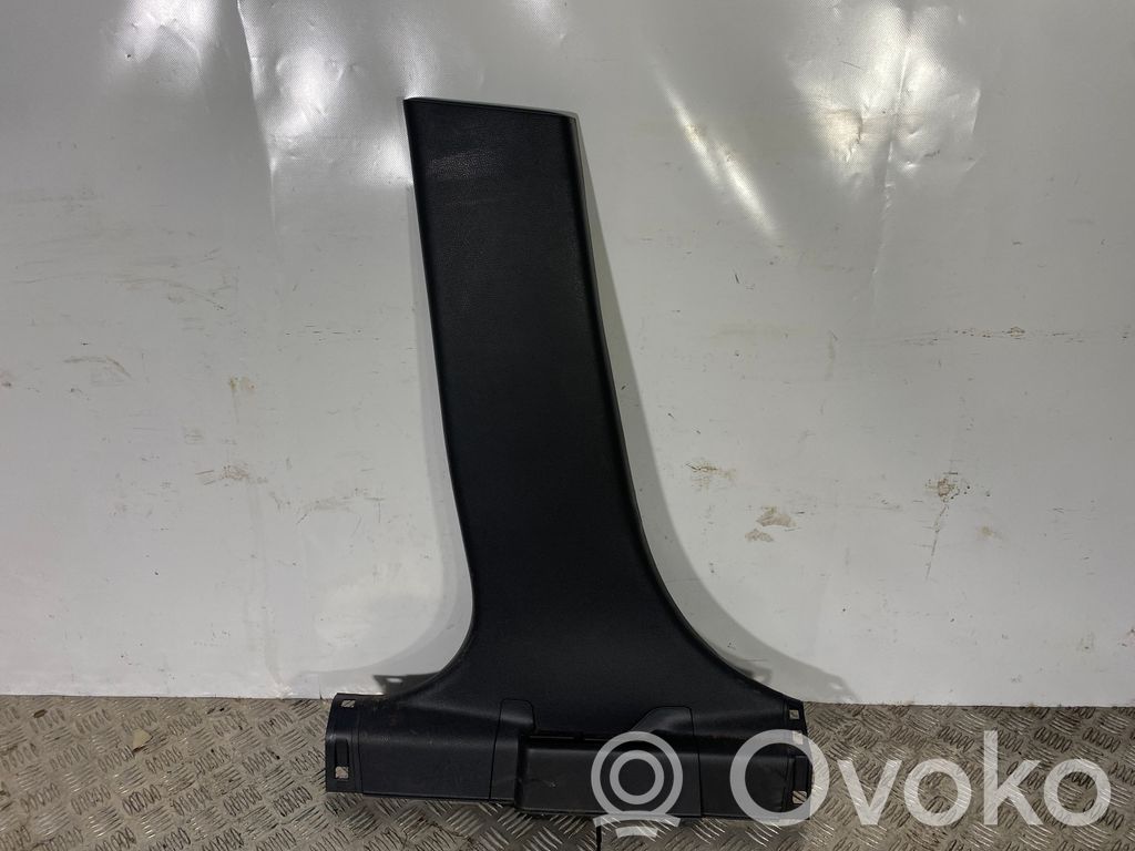 Mitsubishi Eclipse Cross Pilar (B) (inferior) 
