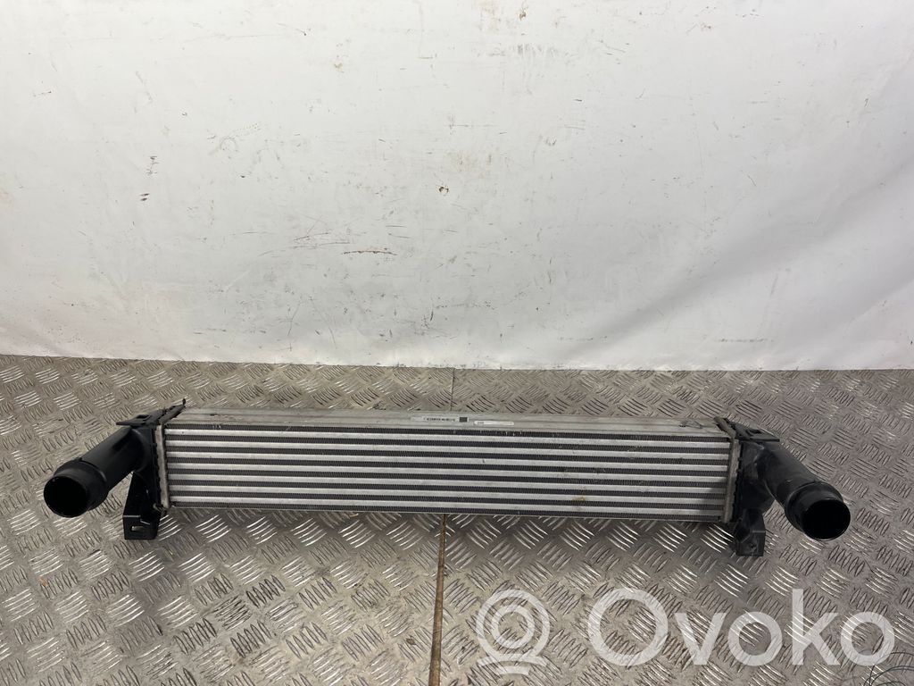 Jeep Cherokee KL Interkūlerio radiatorius 