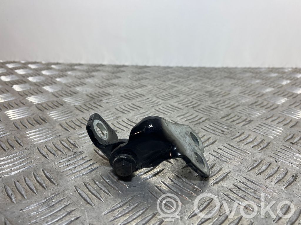 Jeep Cherokee Front door upper hinge 