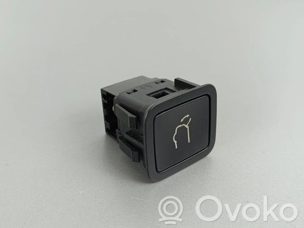 Jeep Grand Cherokee WL Tailgate/boot open switch button 