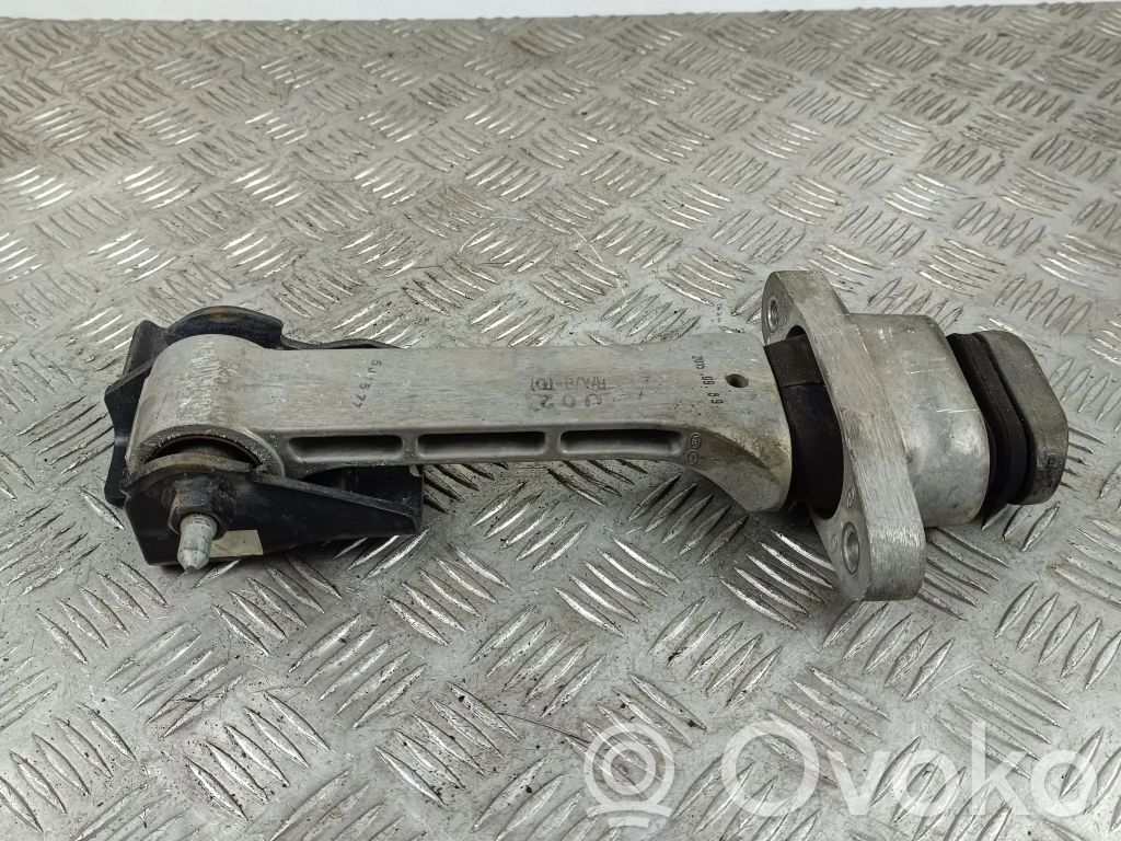 KIA Sorento Engine mount bracket 